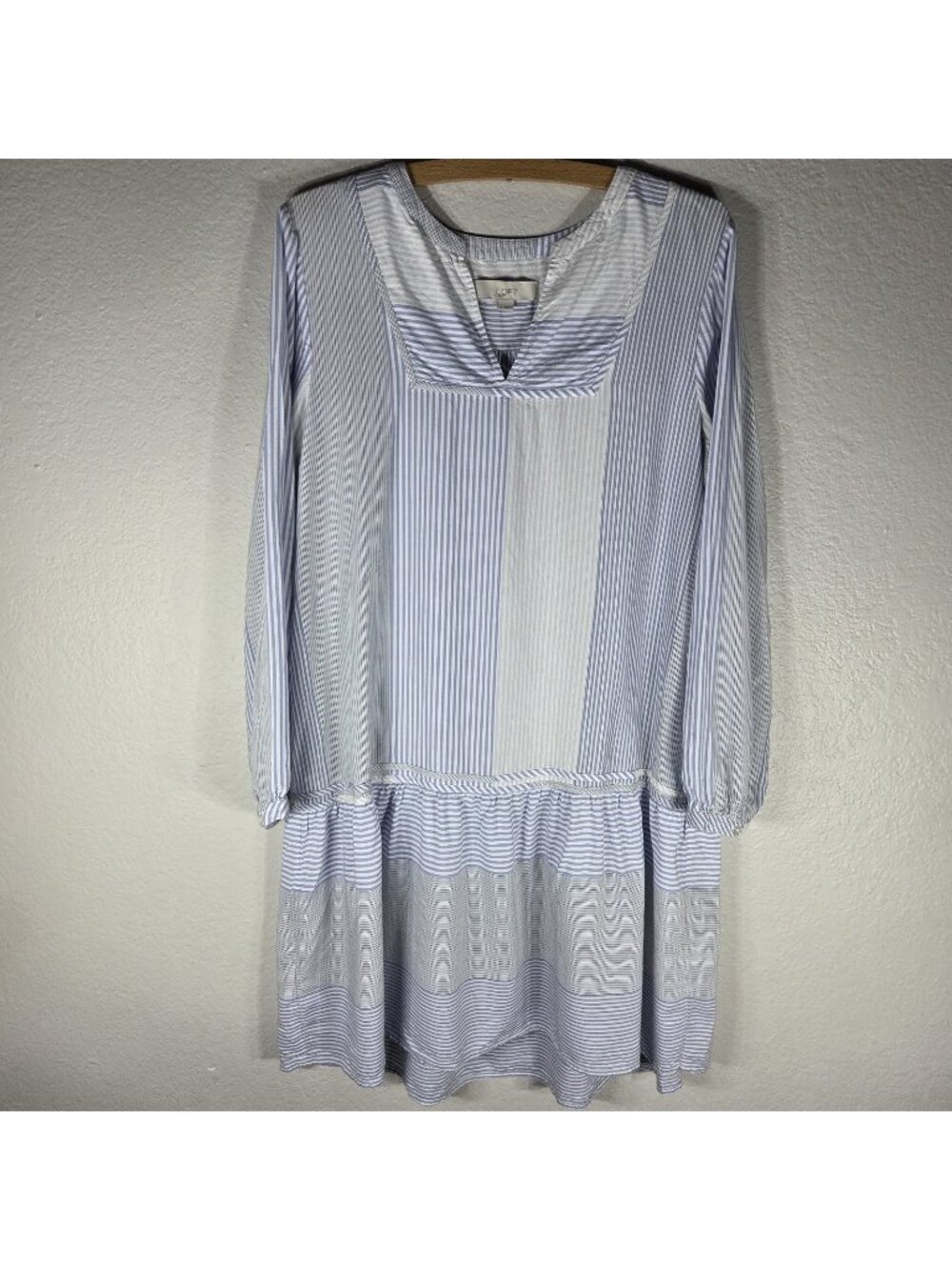 Loft Tunic Dress Size M Blue White Striped Long Sleeve Rayon V-Neck